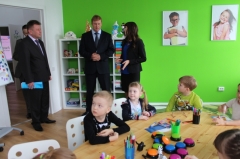  . - ..           kids 